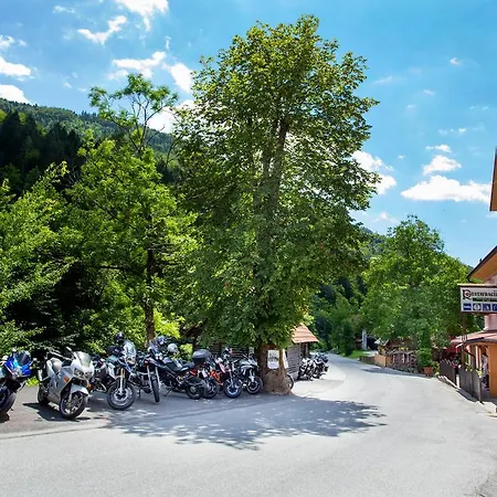 Uastarie U Luogu Maison d'hôtes