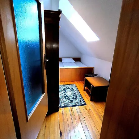 Gostisce Gacnk V Logu Guest house