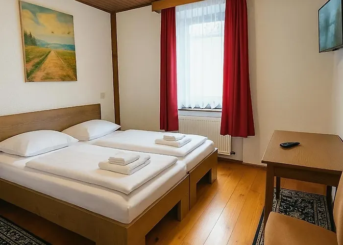 Uastarie U Luogu 3* Cerkno