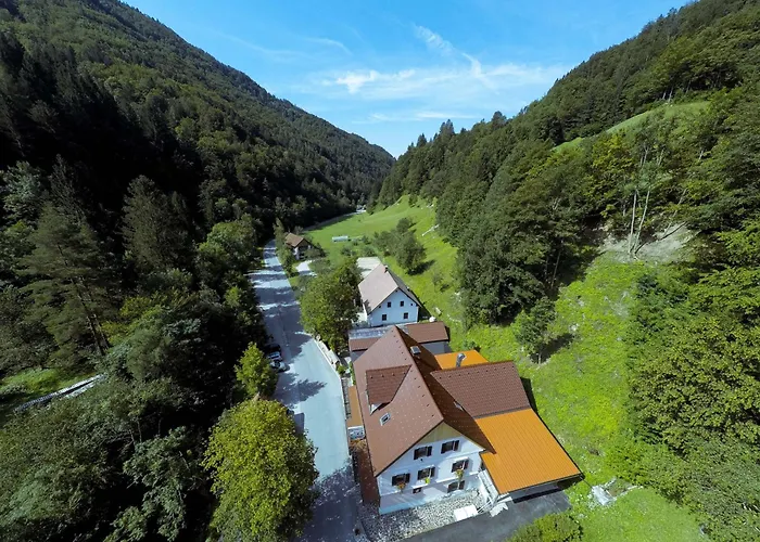 Guest house Uastarie U Luogu Cerkno