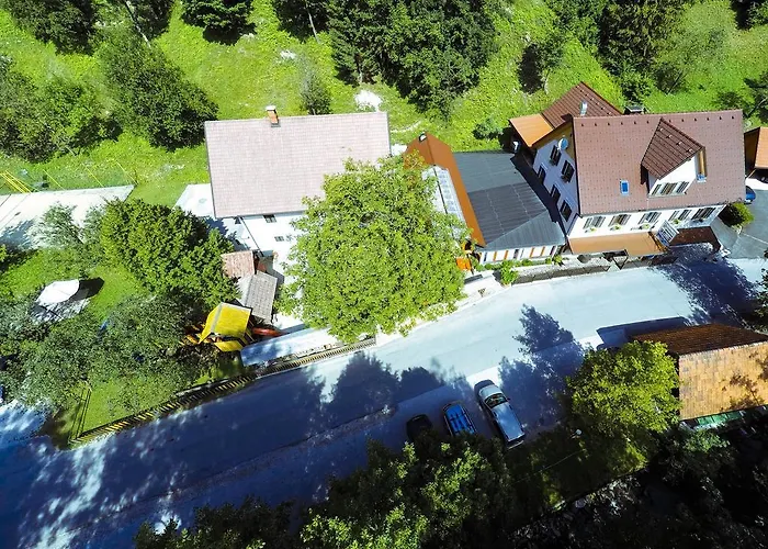 Guest house Uastarie U Luogu