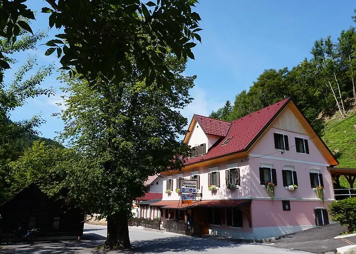 Guest house Uastarie U Luogu